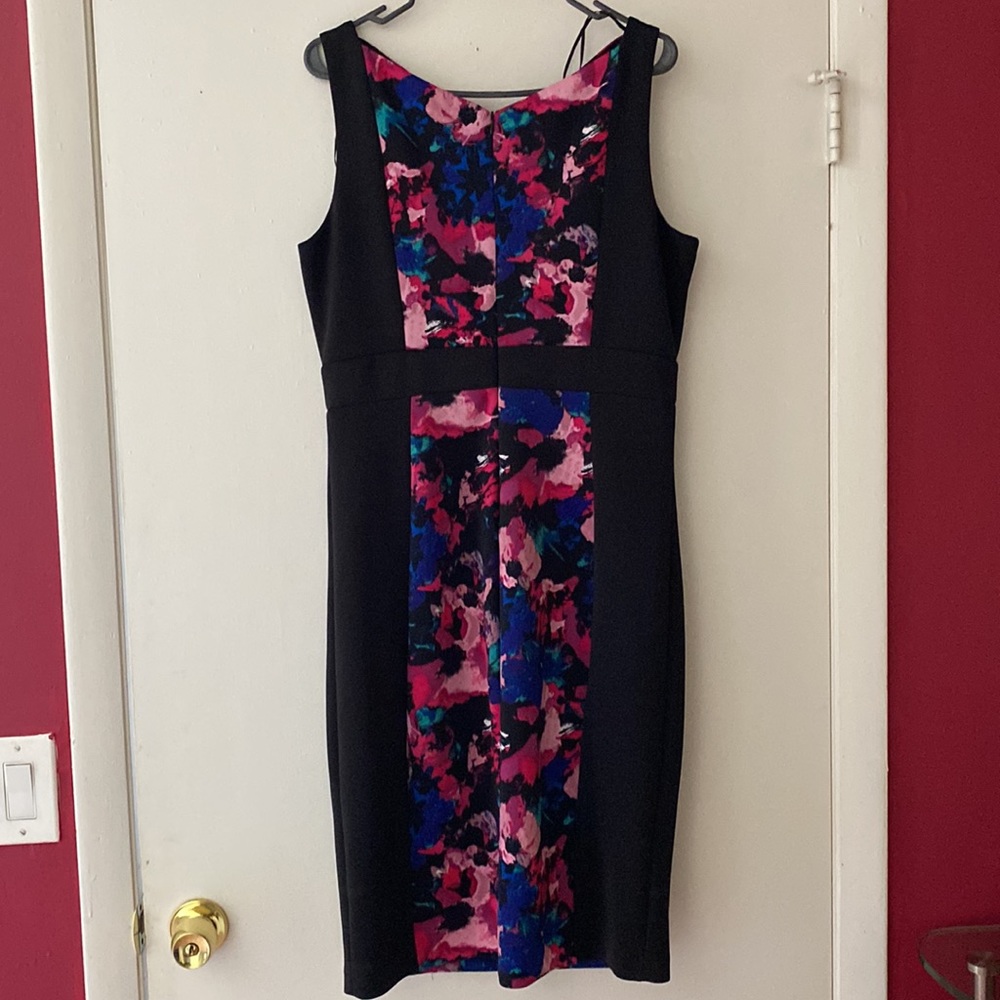 Multi-colored Dress - Picture 3 of 6